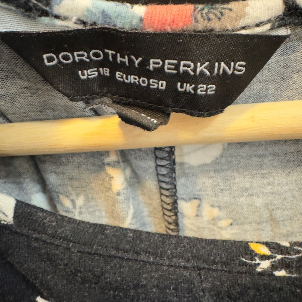 Dorothy Perkins Black Floral Maxi Dress - Picture 4 of 6